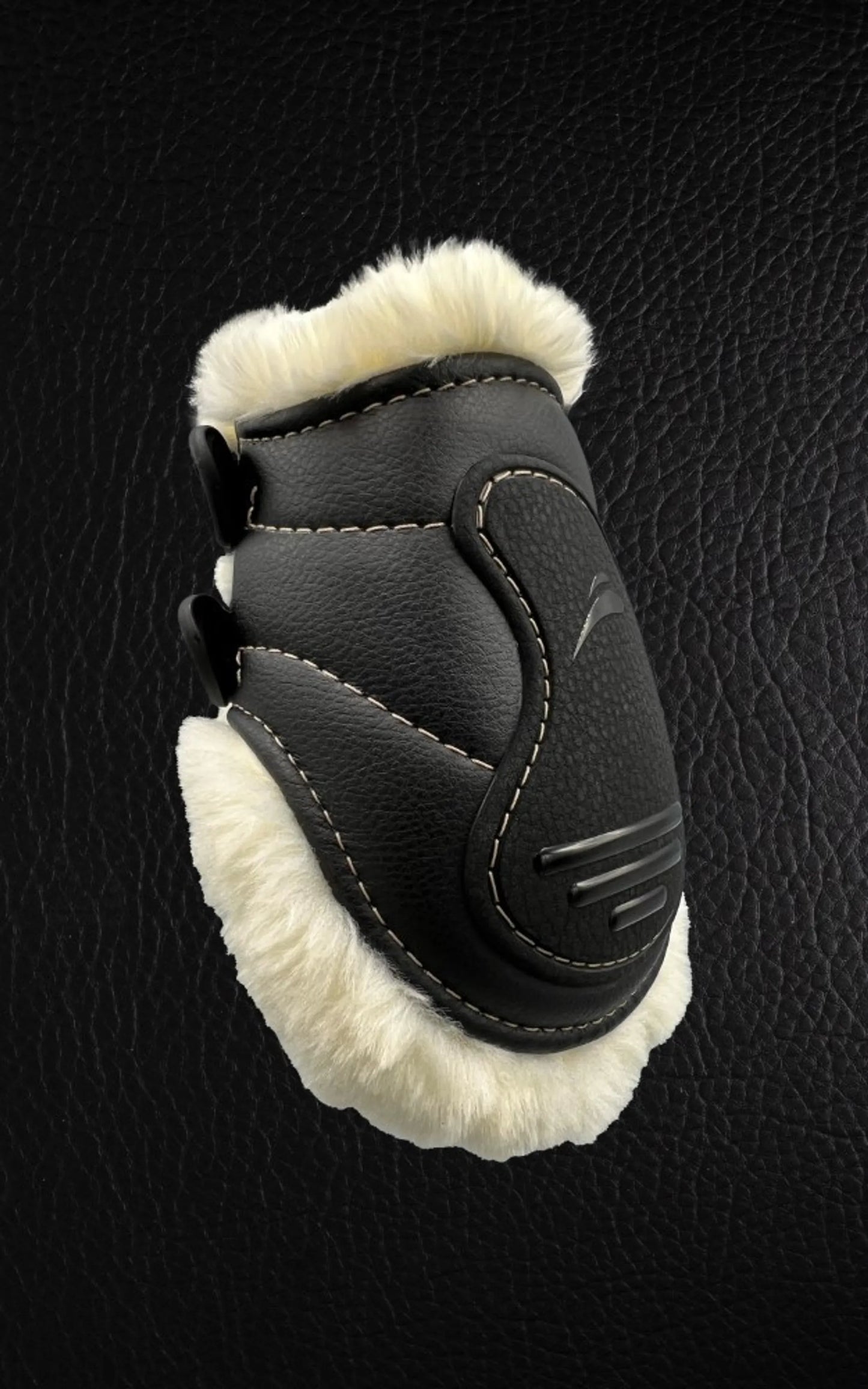 eQuick Glam Rear Fluffy Boot- Black- Large