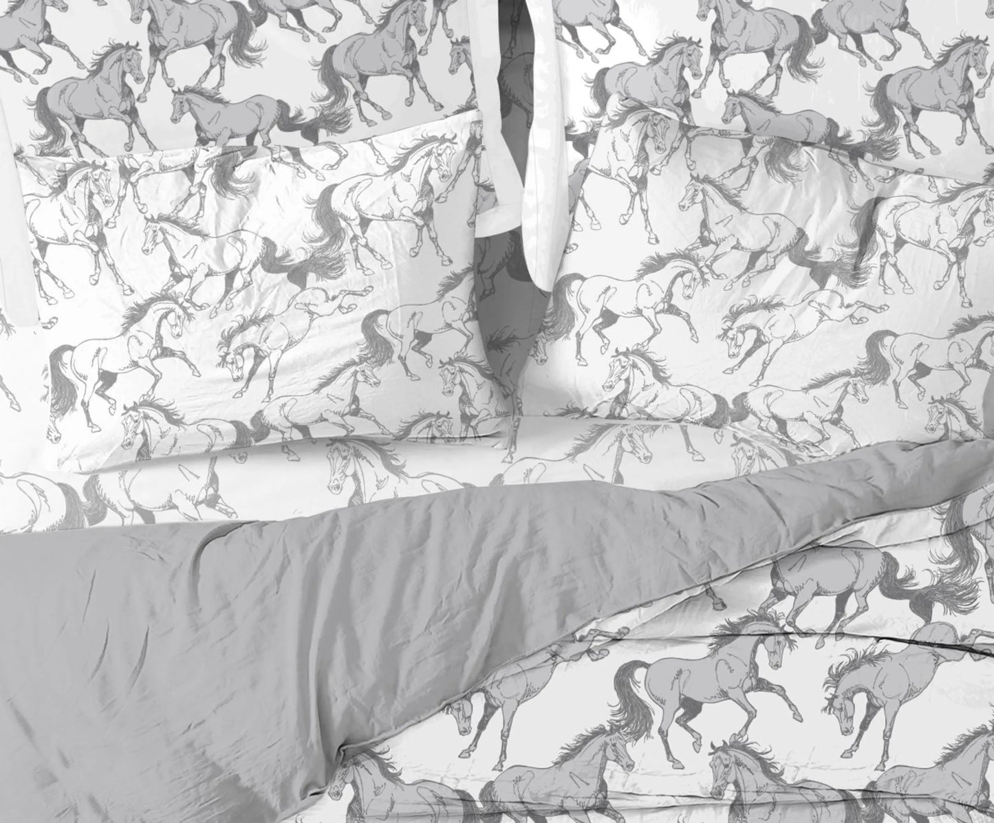 AWST Int'l "Lila" Elegant Horse Sheet Set- White w/ Gray- King